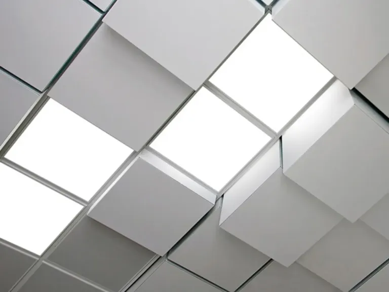 Corpi illuminanti Corpi illuminanti LED per illuminazione professionale interni ed esterni